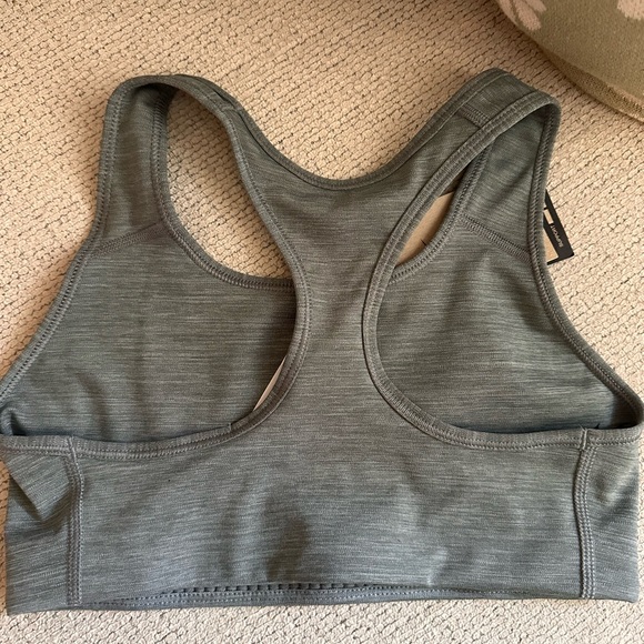 NWT NIKE Swoosh Bra Style BV3630 - Picture 3 of 4